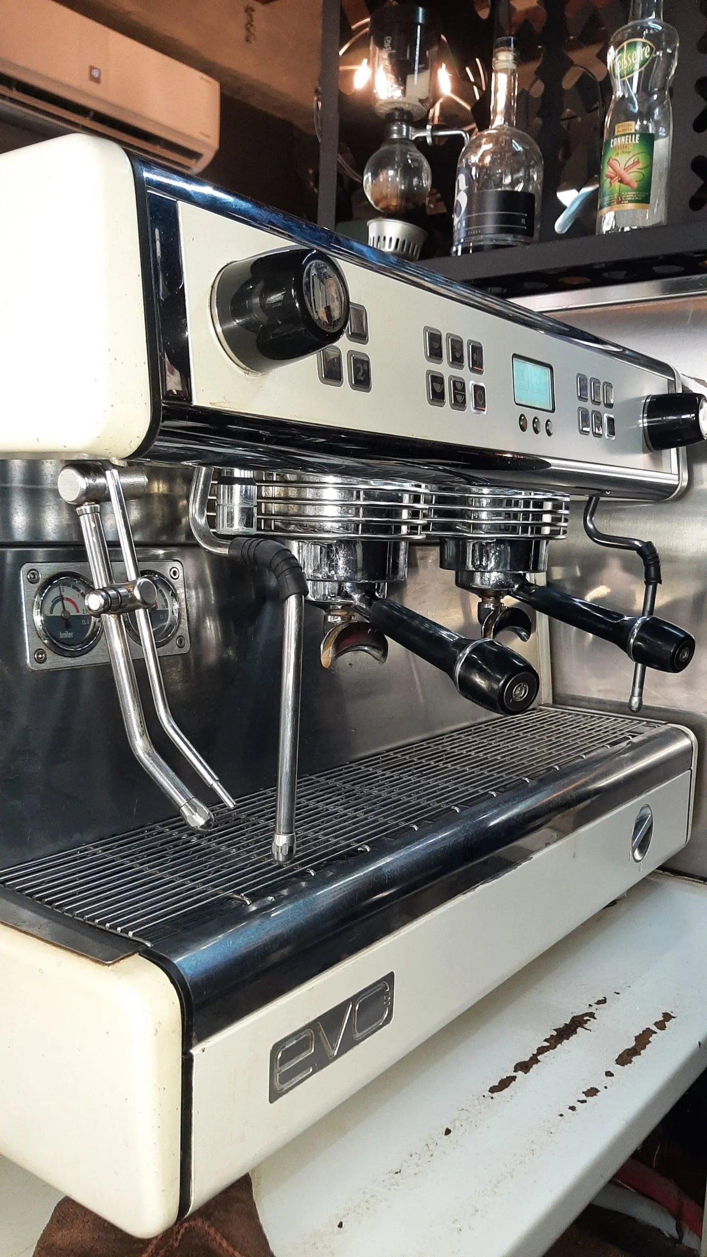 CoffeeSup | مرجع تخصصی آموزش، تعمیر و فروش دستگاه اسپرسوساز